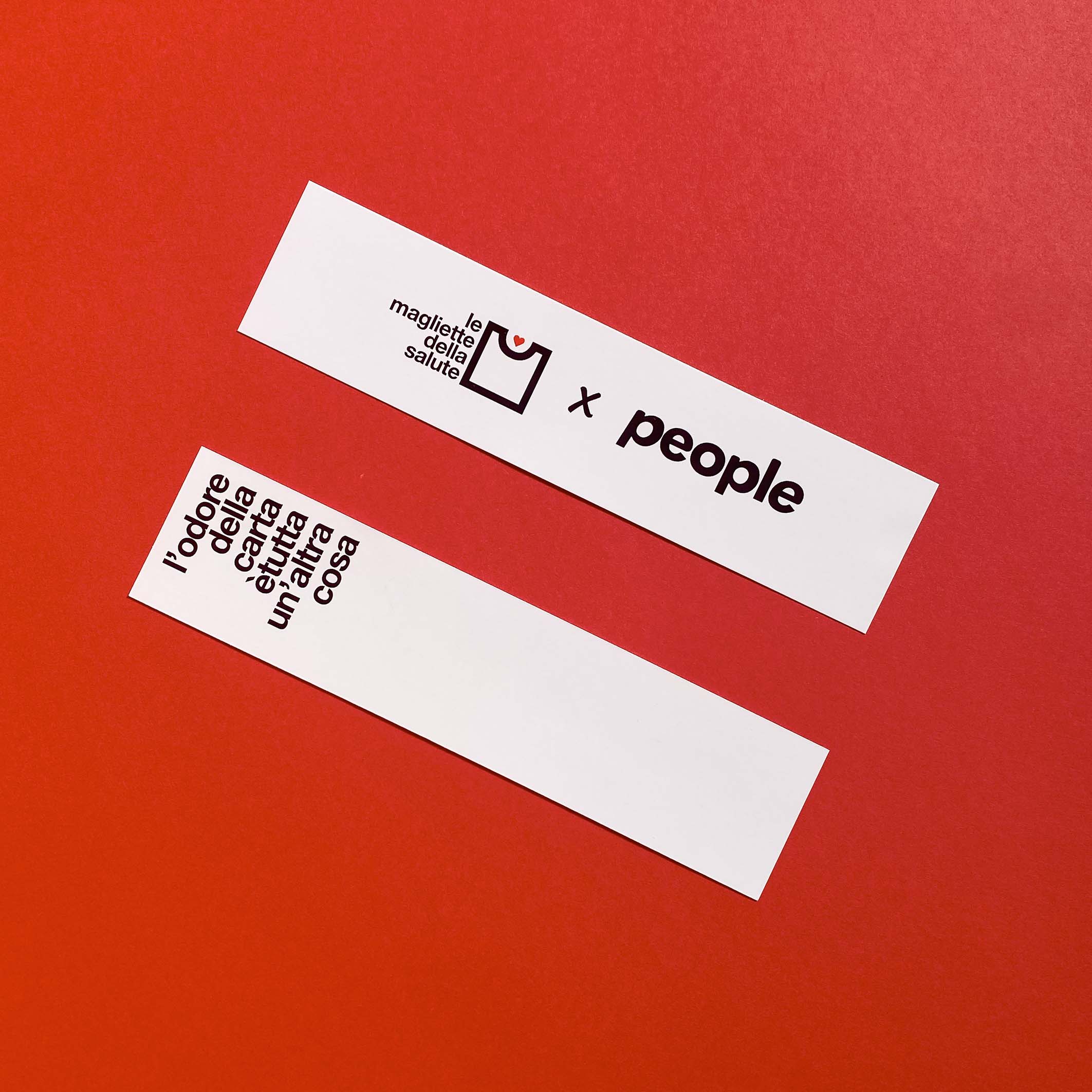 I giovani non leggono più - T-shirt + segnalibro